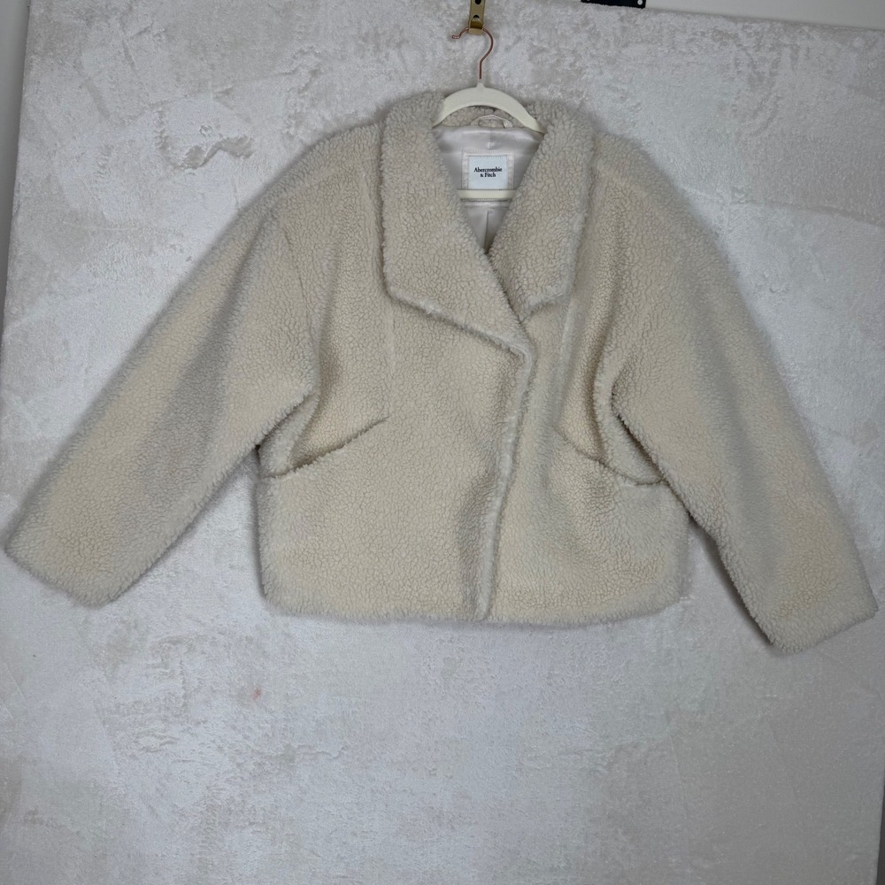 Abercrombie & Fitch Womens Cream Sherpa Teddy Faux Fur Jacket Medium Cozy Warm
